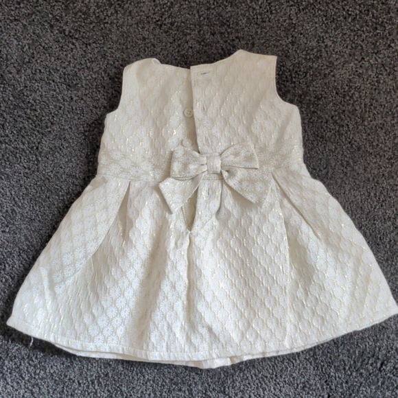 🎀Baby dress with bow - Picture 2 of 3